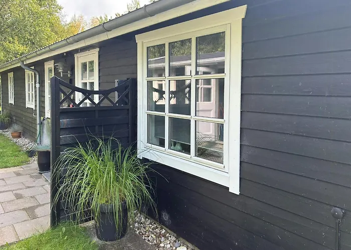 Summerhouse Near Marielyst With Large Garden *